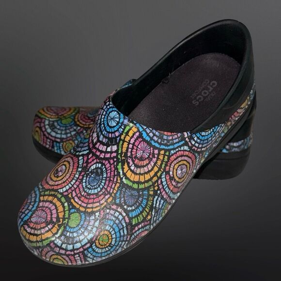Crocs Neria Pro II Black/Colorful Stained Glass Print Dual Comfort Clogs Size W7 - Picture 7 of 11